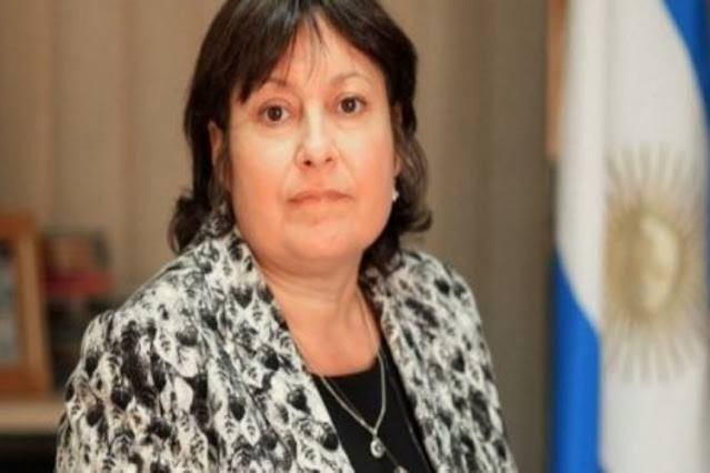 Graciela Ocaña encabeza el pedido de renuncia de todo el gabinete de Ginés González