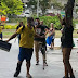 Apoiadores de Silveira agridem manifestante em frente à PF