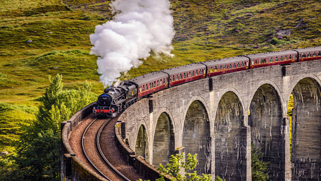 Trending: There is not a single seat in the world's longest train, after all, how does a 20-hour journey cut?