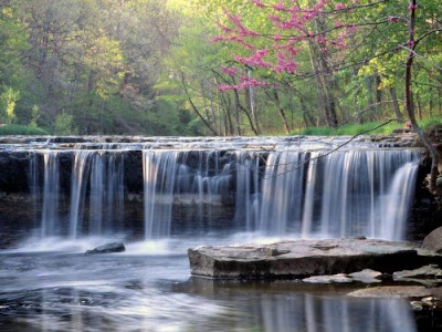 beautiful waterfall photography