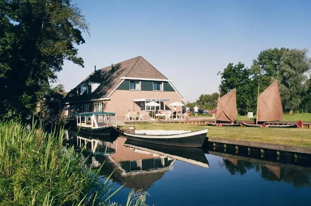 Giethoorn Hotels