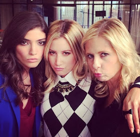 série The Crazy Ones Sarah Michelle Gellar Ashley Tisdale