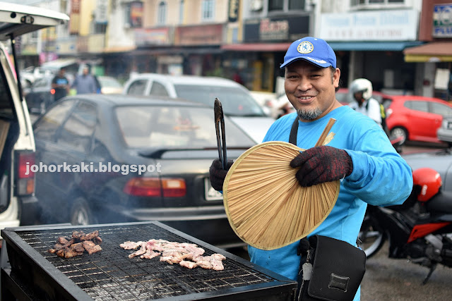 Bazar-Ramadan-Jalan-Badik-21-Taman-Puteri-Wangsa-Ulu-Tiram