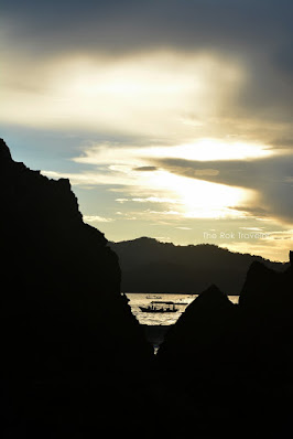 Berburu Sunset di Pantai Pulau Merah-Banyuwangi