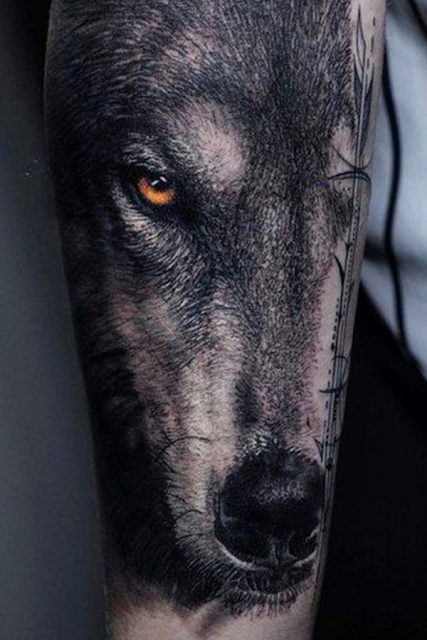 Top Beautiful Wolf tattoo designs for Men รอยสักรูปหมาป่า