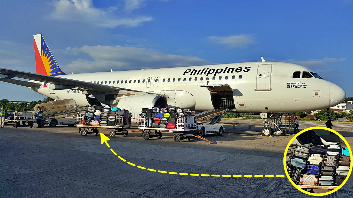 PAL A320 RP-C8606 at old Tagbilaran Airport