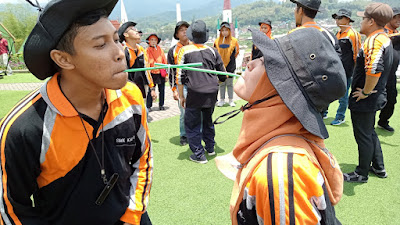 Melalui Outbound  Plus SMK KAL - 1 Bangun Kebersamaan Satukan Visi - Misi Sekolah 