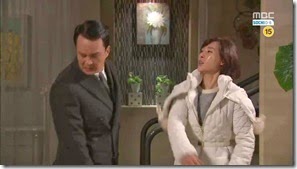 Golden.Rainbow.E26.mp4_000641153_thu