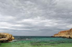 nubes y mar Fotos de mar gratis