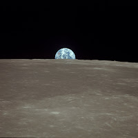 Earthrise seen from the Moon - Apollo 11, Orbit of the Moon