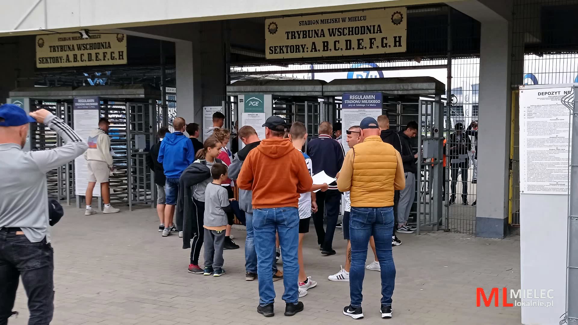 Wielkie emocje na mieleckim stadionie [FOTO, WIDEO]