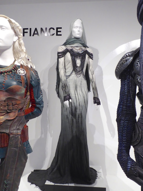 Jaime Murray Defiance Stahma Tarr costume