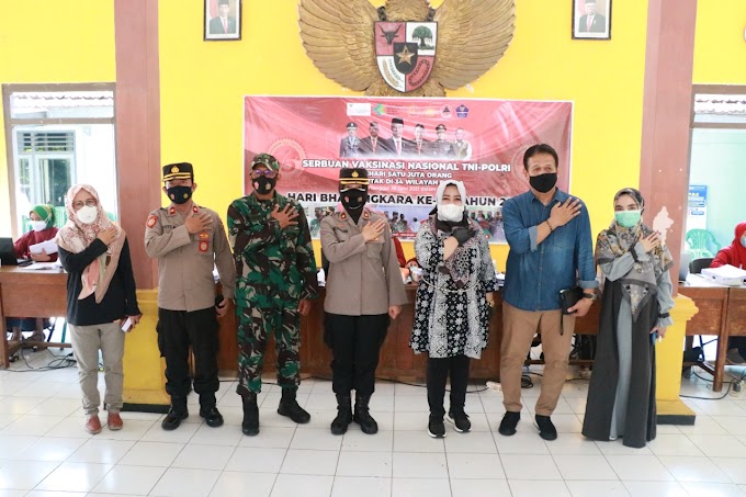 Dalam rangka Hut Bhayangkara ke 75, Polres Ponorogo Sukseskan Serbuan Vaksinasi Nasional