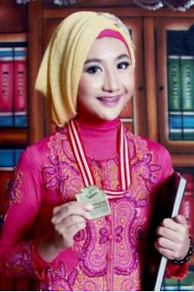 Model Hijab Wisuda