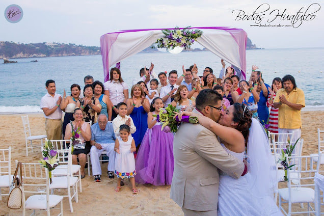 boda en playa, beach wedding, Oaxaca, México, Bodas Huatulco, Wedding Planner