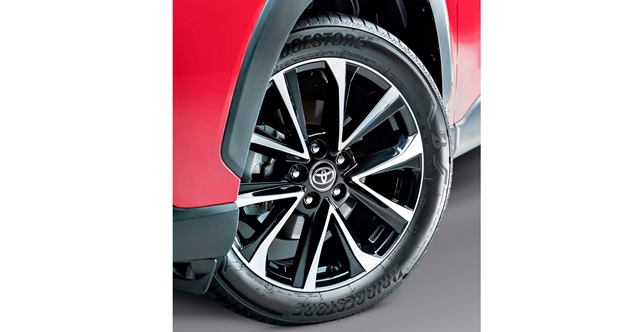 Bridgestone fornece pneus premium para o novo Toyota Corolla Cross