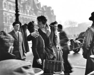 times square kissing photo. times square kissing photo.