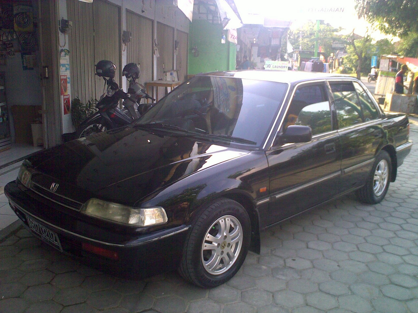  mobil  bekas  jogja Grand Civic th91