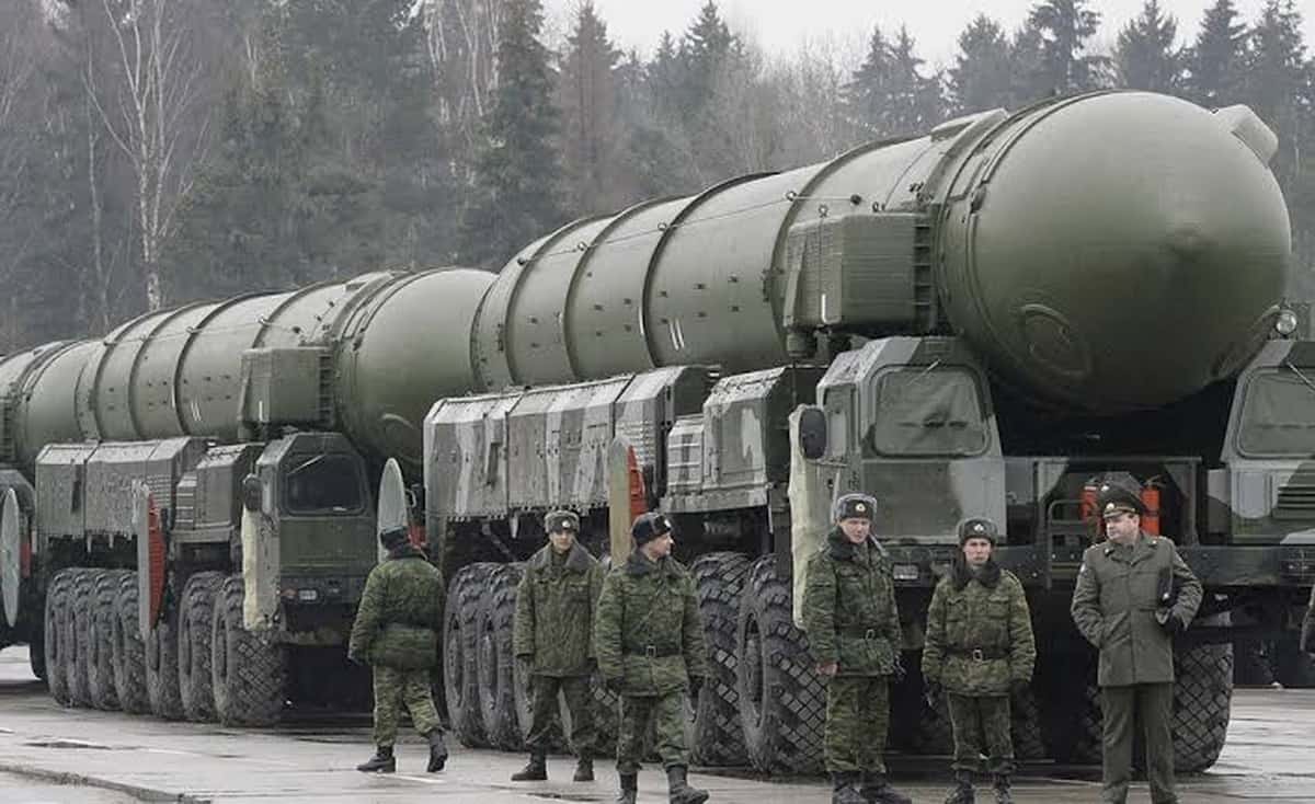 Zelensky repeats warning over Russian nuclear weapons