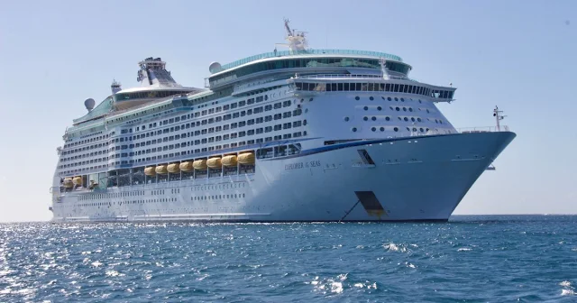Cruise to Antarctica