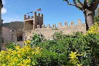 Torre de Sant Marçal y murallas en Montblanc  medieval en Tarragona