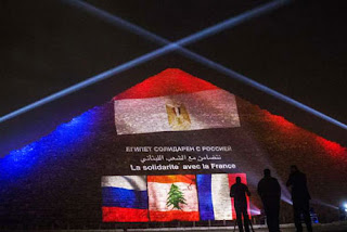  Egypt’s Pyramids Light Up With Flags of France, Lebanon and Russia