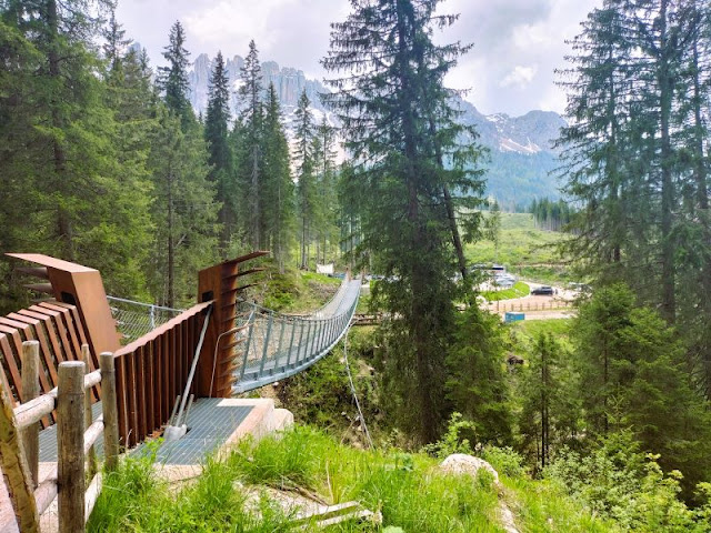 ponte sospeso lago di carezza