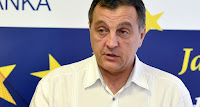 http://www.advertiser-serbia.com/zivkovic-ukinuti-reklamiranje-politickih-stranaka/
