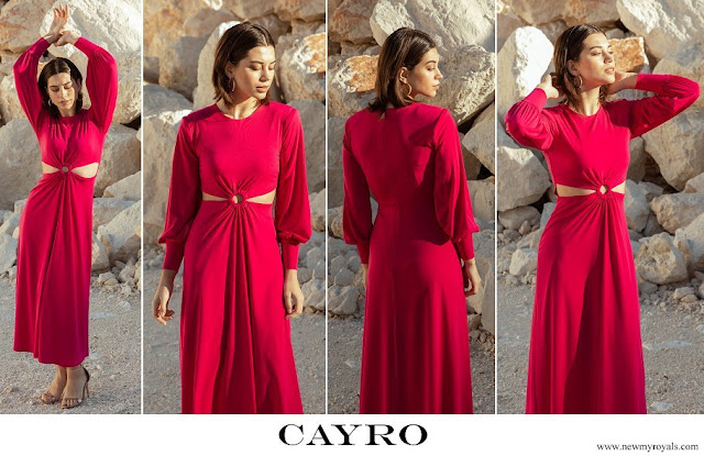 Queen Letizia wore Cayro Ring Detail Dress