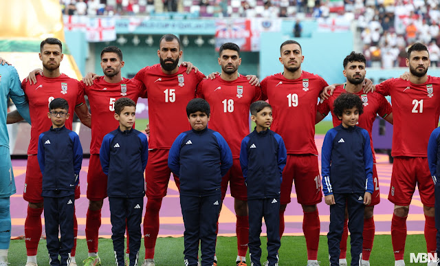 مباراة بطابع سياسي بين الولايات المتحده الامريكية وايران مباراة بطابع سياسي بين الولايات المتحده الامريكية وايران