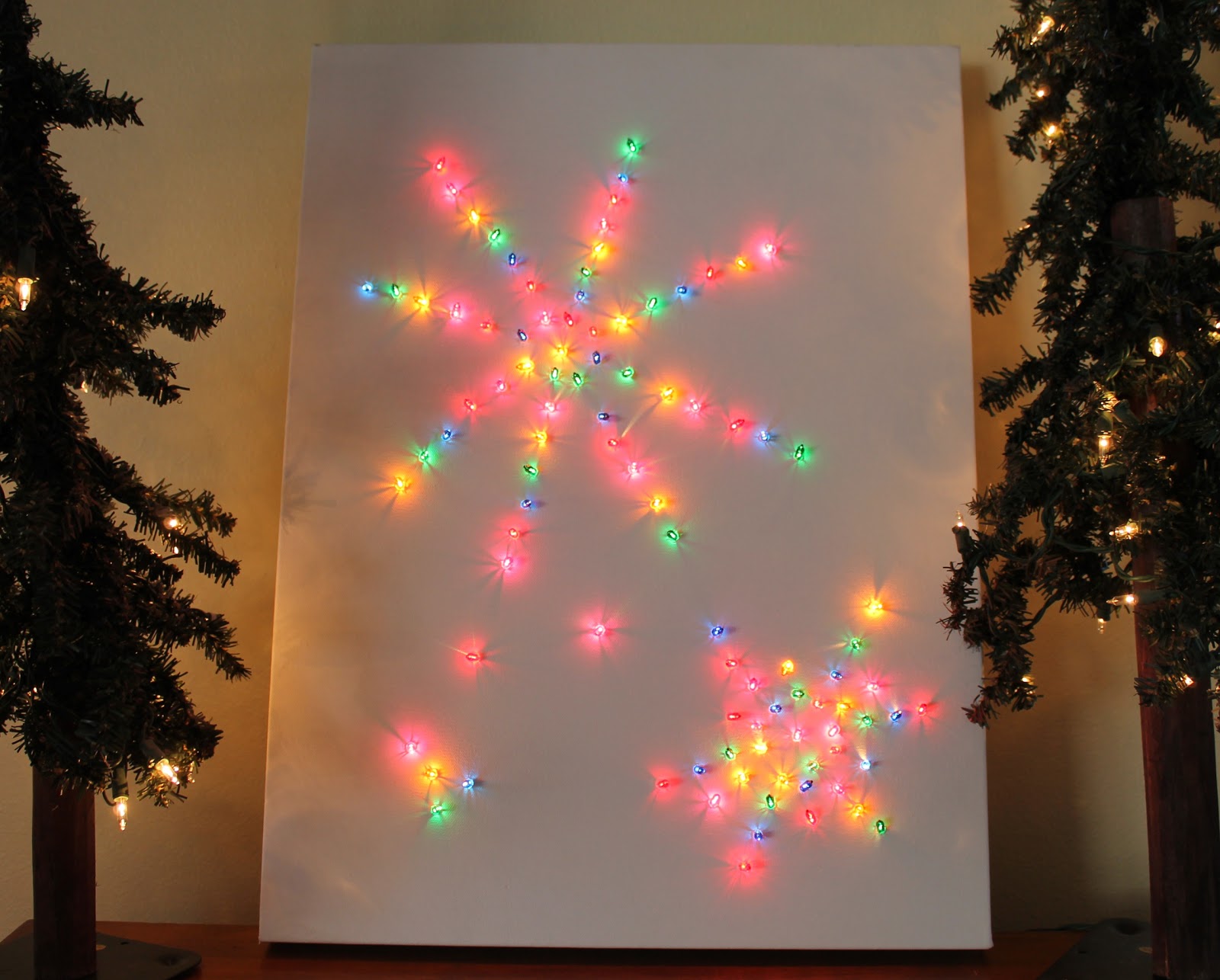 Desperate Craftwives: Christmas Light Canvas