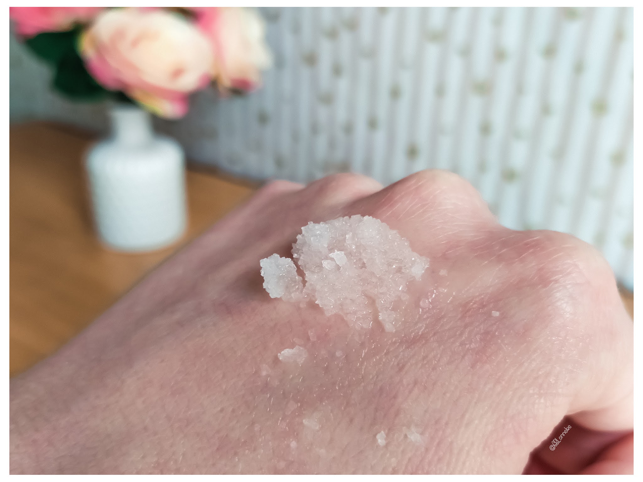 Exfoliante Mineral SeeSee vs Gel de Ducha Exfoliante Deliplus