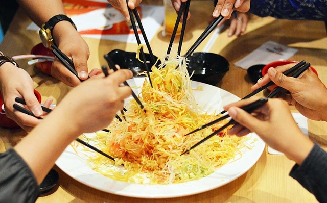 Doubly Fresh, Doubly Joyous Yee Sang at Sushi King  Doubly Fresh, Doubly Joyous Yee Sang @ Sushi Ki