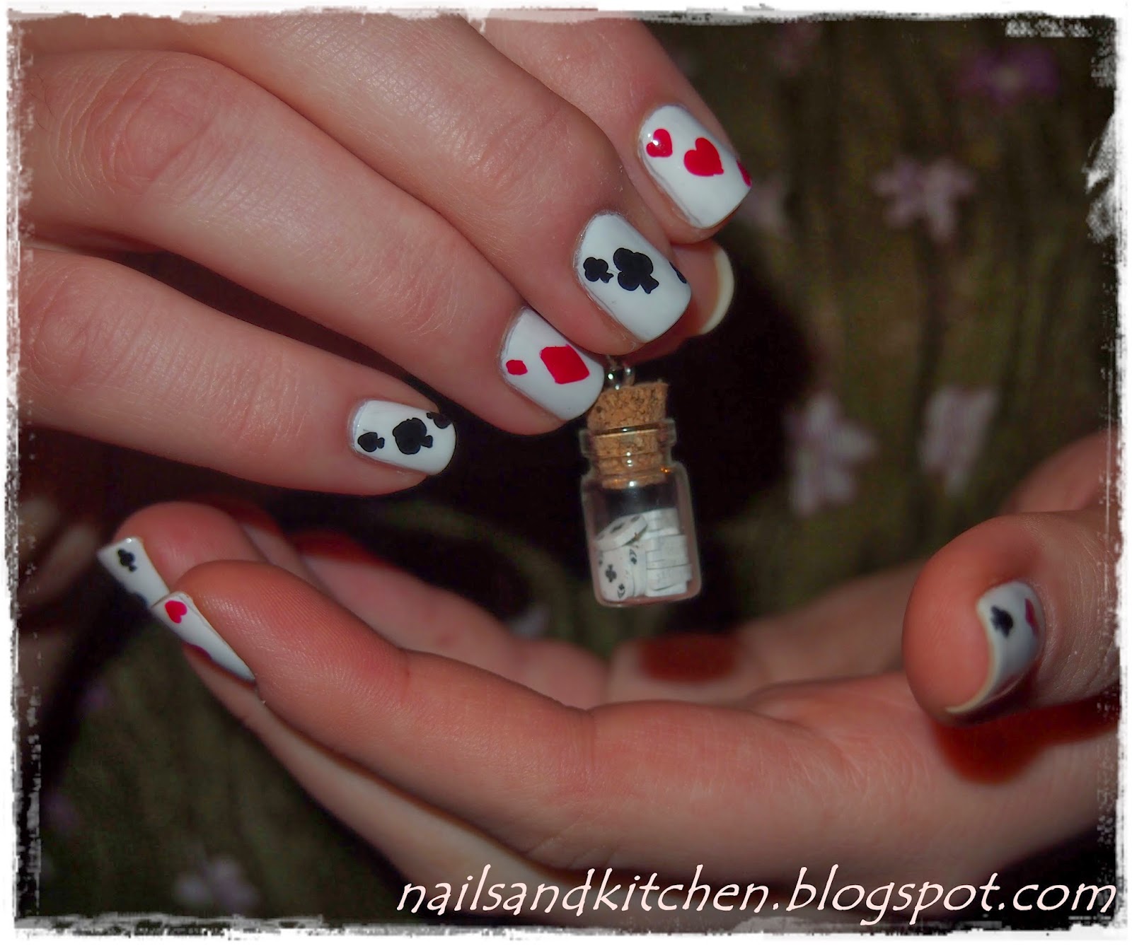 http://nailsandkitchen.blogspot.com/2014/03/krolowa-asow.html