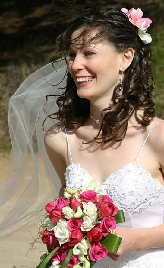 curly wedding hairstyle