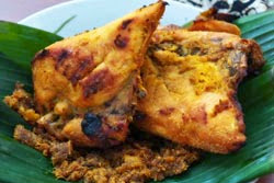 Cara Membuat Ayam Goreng Lengkuas Istimewa Enak & Gurih