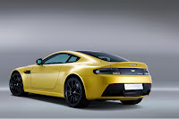 Aston-Martin-V12-Vantage-S-2014-02