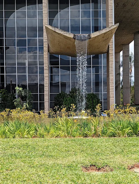 Waterfall on the exterior of the Palace of Justice in Brasilia