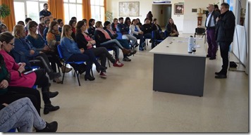 Municipales recibieron certificados de capacitaciones con el IPAP