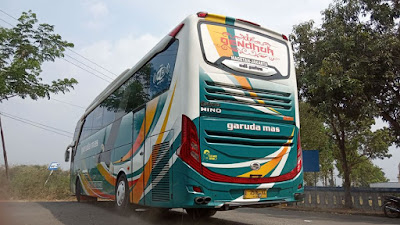 Foto Bus Garuda Mas Gendhuk E7576KC