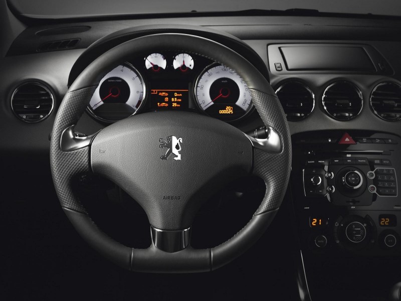 2011 Peugeot 308 GTi Steering Wheel