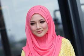 Neelofa Menang Anugerah Bintang Paling Popular ABPBH 29