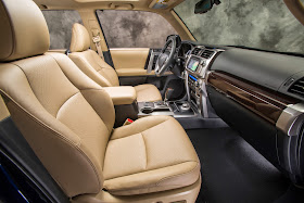Interior view of 2014 Toyota 4Runner