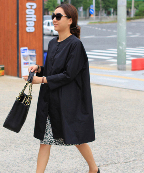 Collarless Buttoned Coat