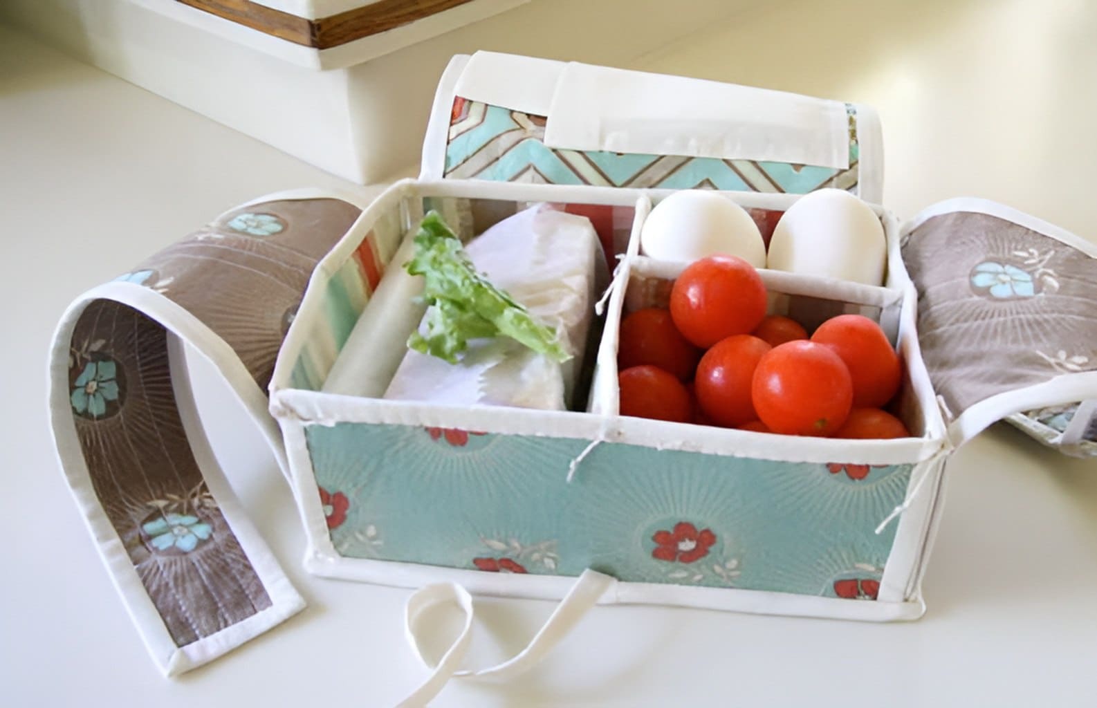 Bento Bag ~ Lunch Bag Tutorial & Pattern