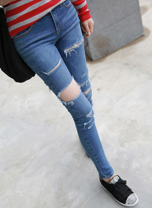Tattered Skinny Jeans