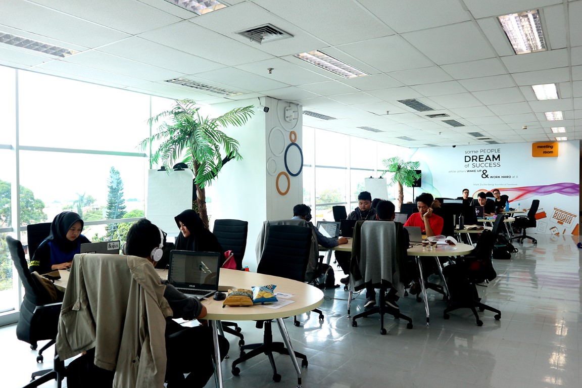 6 Manfaat Coworking Space