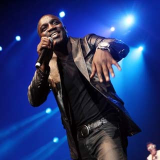 Akon - Hurt Somebody Lyrics | Letras | Lirik | Tekst | Text | Testo | Paroles - Source: musicjuzz.blogspot.com
