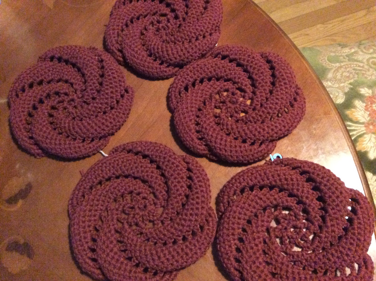 愛編むおばあちゃん １ かぎ針編みモチーフ5枚 ランチョンマット