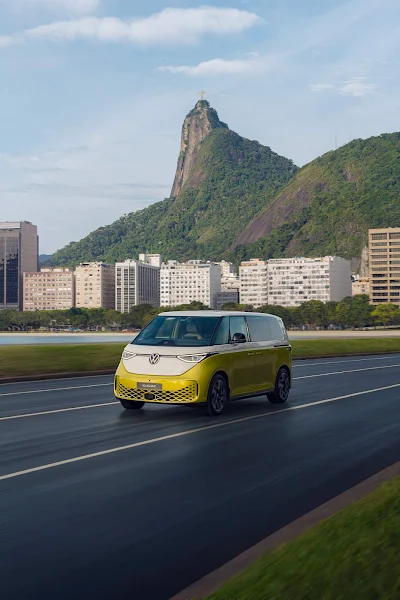 VW ID.Buzz - nova Kombi elétrica é fotografada no Rio de Janeiro